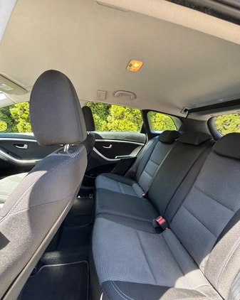 Hyundai I30 cena 27200 przebieg: 242000, rok produkcji 2013 z Strzyżów małe 497